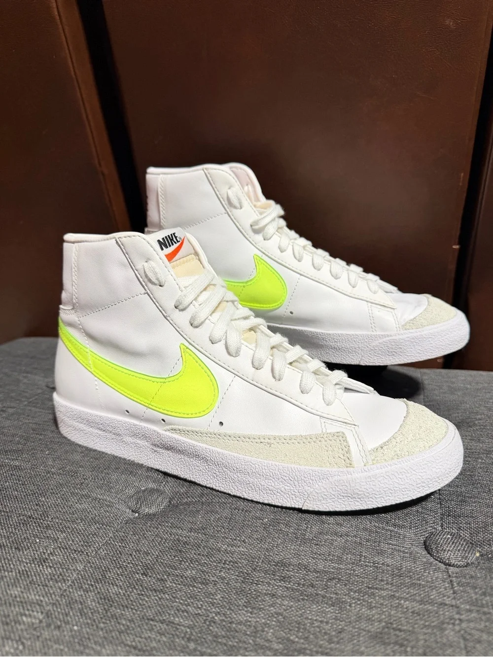 Nike Blazer Mid 77 White Lemon Venom Neon High Top Sneakers Women's Size 9